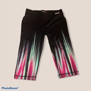Fila Sport Capri Crop Leggings Size Medium - LIKE NEW